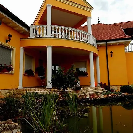 Georgina Apartman Harkany Exterior photo